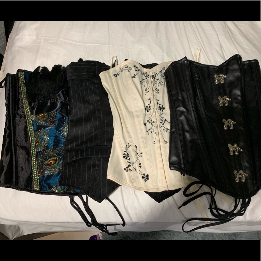 Corsets bundle
